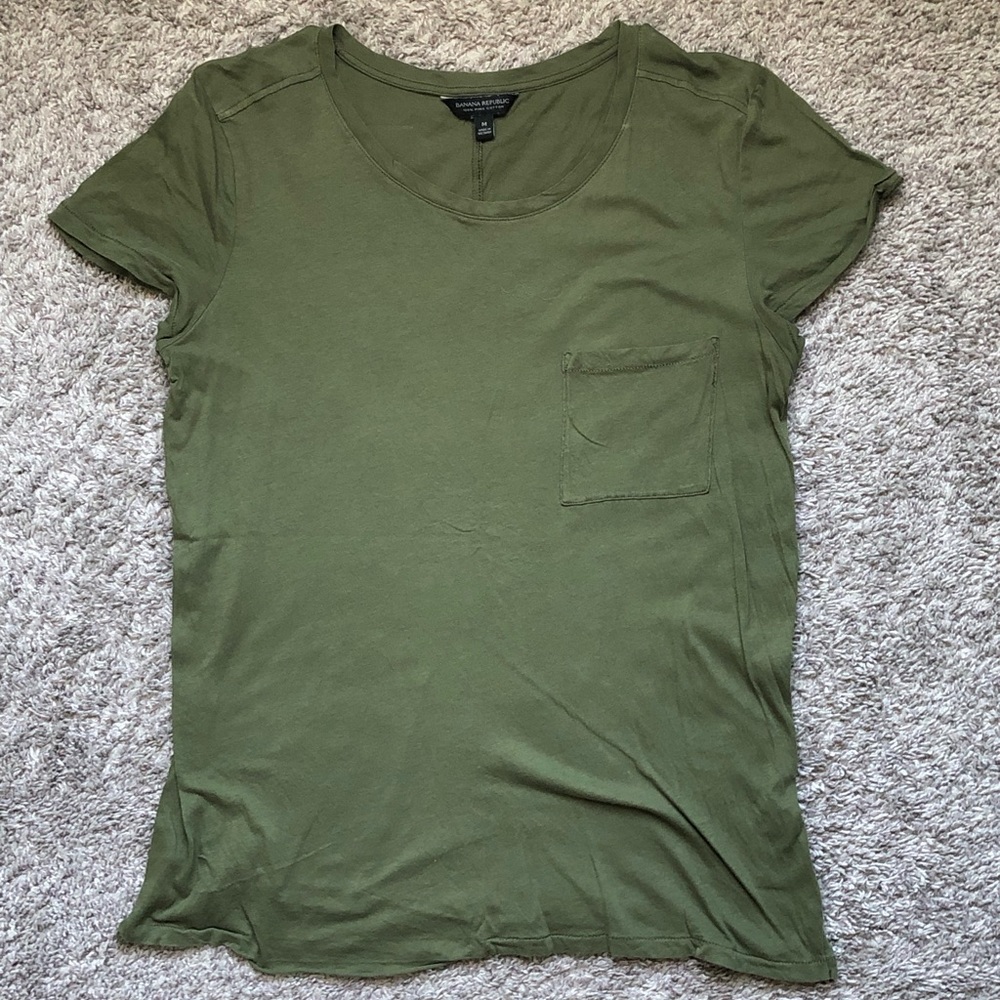 Banana Republic, M, army green t-shirt